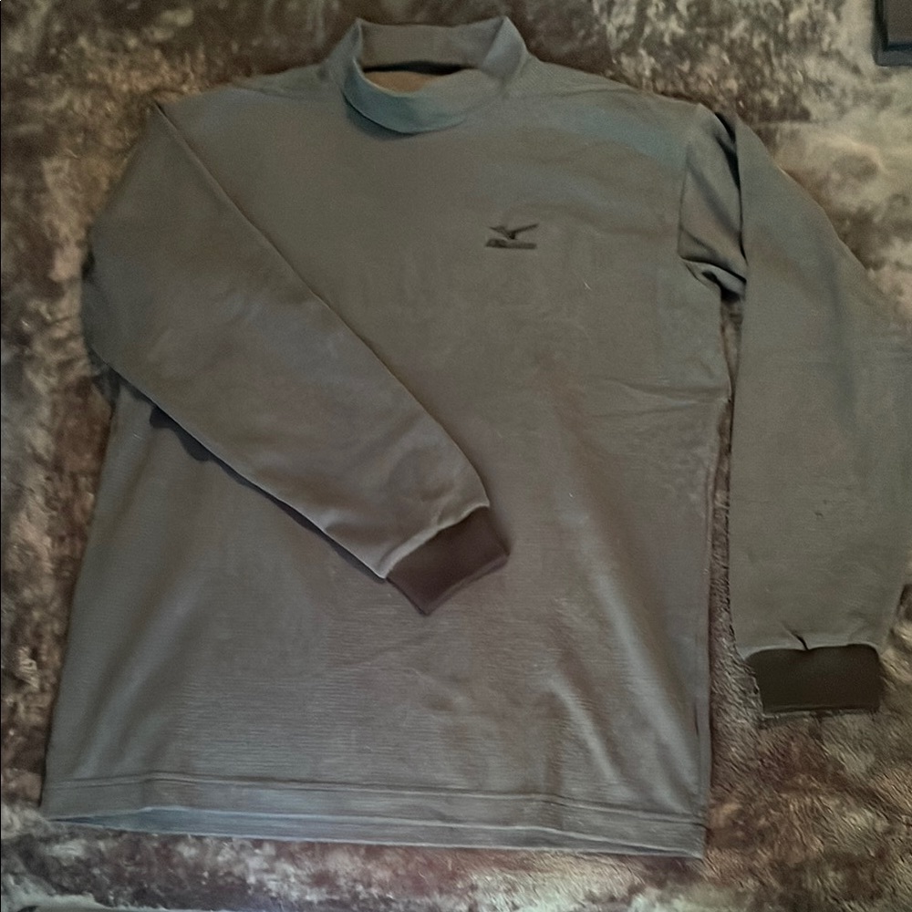 Mizuno Gray Turtleneck Sweater with Ribbed Details
